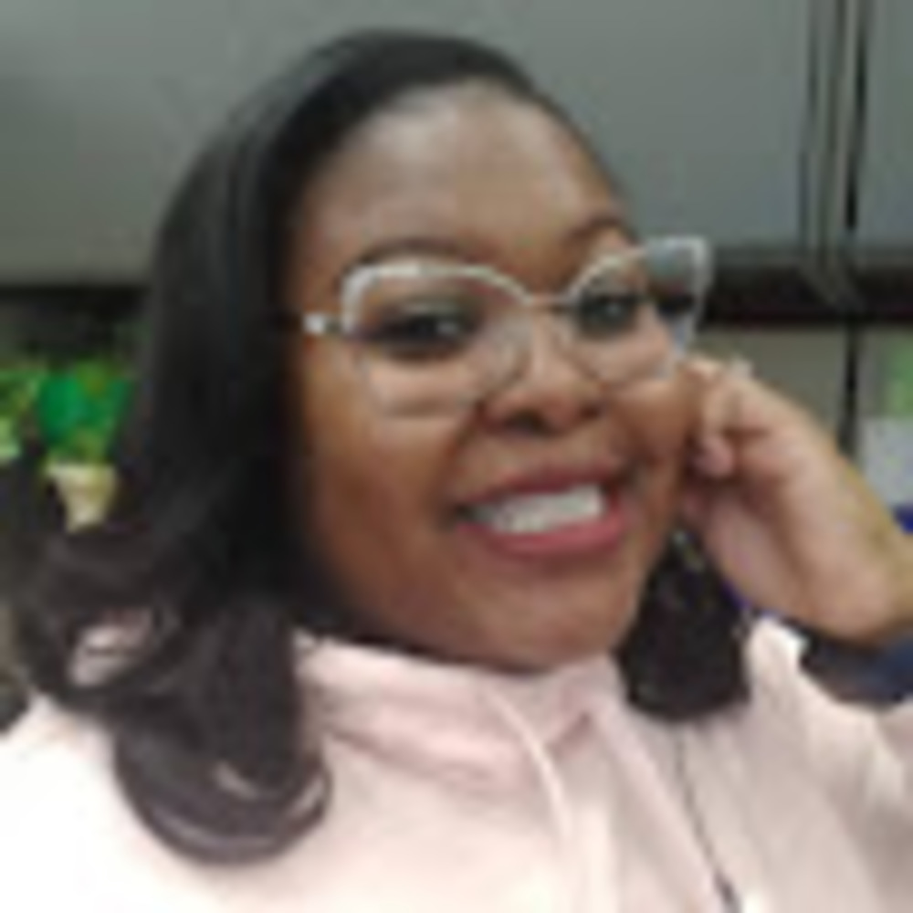 Meet your Posher, Shena